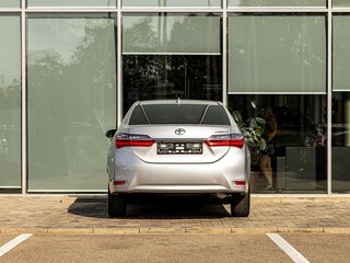 2017 Toyota Corolla XI (E160, E170, E180) Рестайлинг 1, серебристый, 1395000 рублей, вид 5