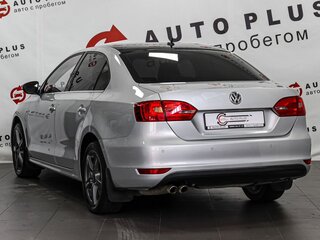 2012 Volkswagen Jetta VI, серебристый, 889000 рублей, вид 2