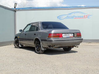 1988 Toyota Carina V (T170), серый, 142000 рублей, вид 2