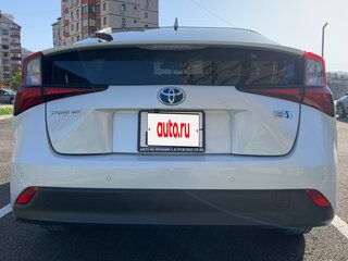 2022 Toyota Prius IV Рестайлинг (XW50), белый, 2200000 рублей, вид 5
