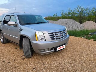 2011 Cadillac Escalade III, серебристый, 1900050 рублей, вид 1