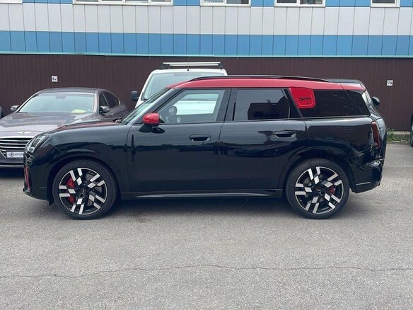 2024 Mini Countryman JCW John Cooper Works III, чёрный, 6350000 рублей - вид 6