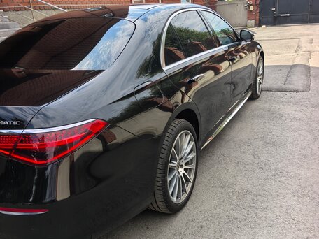 2022 Mercedes-Benz S-Класс 450 Long 4MATIC VII (W223), чёрный, 10000000 рублей, вид 1
