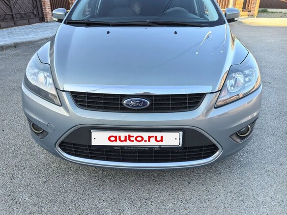 2009 Ford Focus II Рестайлинг, серый, 900000 рублей