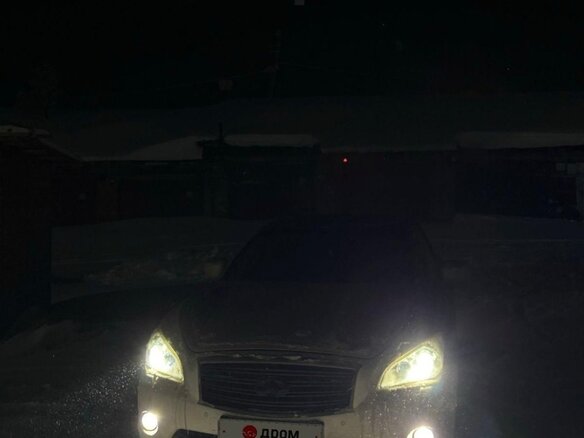 2010 Infiniti M37 IV, белый, 1700000 рублей - вид 1