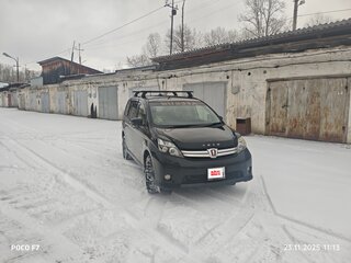 2014 Toyota ISis I Рестайлинг, чёрный, 1470000 рублей, вид 4
