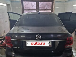 2018 Volkswagen Polo V Рестайлинг, чёрный, 1200000 рублей, вид 1