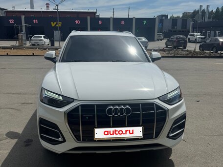 2021 Audi Q5 45 TFSI II (FY) Рестайлинг, белый, 3600000 рублей, вид 1