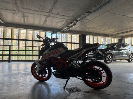 2018 KTM 390 Duke, оранжевый, 415000 рублей, вид 3