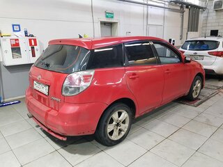 2004 Toyota Matrix I (E130), красный, 580000 рублей, вид 5