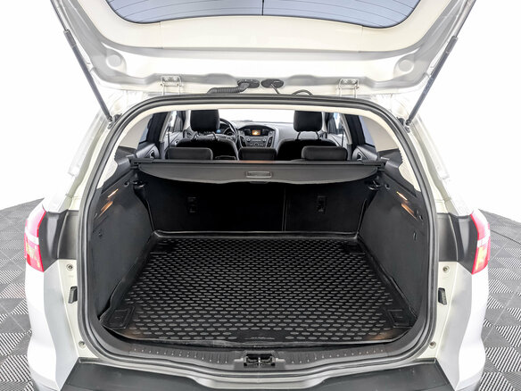 2018 Ford Focus III Рестайлинг, серебристый, 1015000 рублей - вид 9