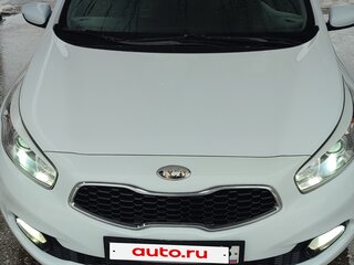 2013 Kia Ceed II, белый, 950000 рублей, вид 3