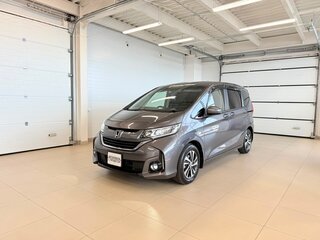 2017 Honda Freed II, серый, 1569000 рублей, вид 2