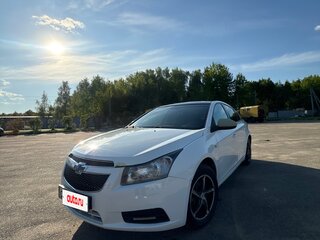 2010 Chevrolet Cruze I, белый, 550000 рублей, вид 1