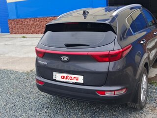 2017 Kia Sportage IV, серый, 1700000 рублей, вид 3