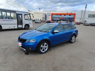 2018 Skoda Octavia Scout III (A7) Рестайлинг, синий, 2450000 рублей, вид 2