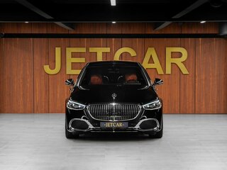 2025 Mercedes-Benz Maybach S-Класс 580 II (Z223), чёрный, 28800000 рублей, вид 3