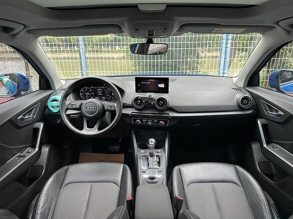 2019 Audi Q2 L e-tron I, синий, 1470000 рублей - вид 17