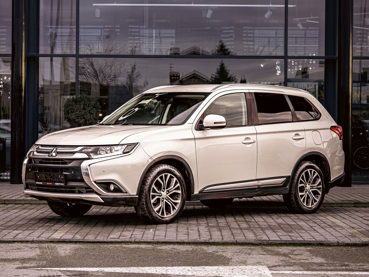 Открыть фотографии: Mitsubishi Outlander III Рестайлинг 2