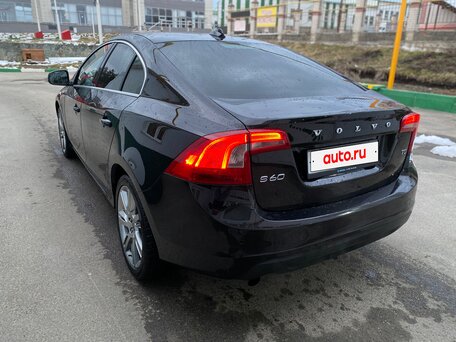2013 Volvo S60 II, коричневый, 1090000 рублей, вид 2