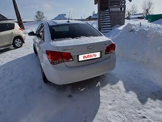 2010 Chevrolet Cruze I, белый, 650000 рублей, вид 3