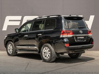 2018 Toyota Land Cruiser 200 Series Рестайлинг 2, чёрный, 7739000 рублей, вид 2