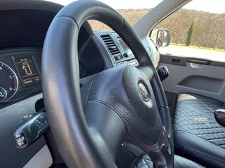 2009 Volkswagen Caravelle T5 Рестайлинг, белый, 1699999 рублей, вид 4