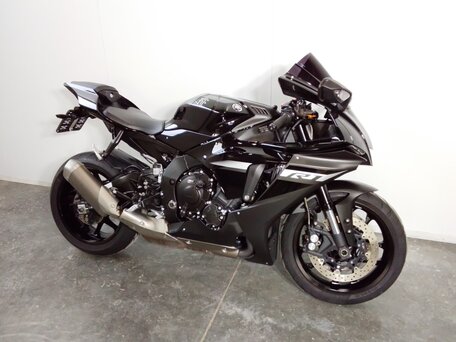 2024 Yamaha YZF-R1, чёрный, 2049000 рублей, вид 5