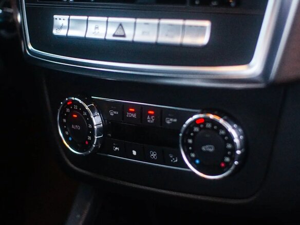 2012 Mercedes-Benz M-Класс 350 CDI III (W166), белый, 2100000 рублей - вид 7