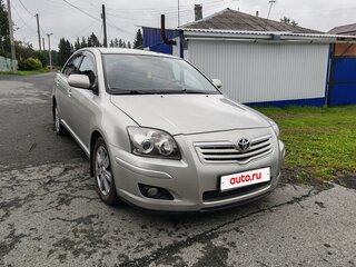 2007 Toyota Avensis II Рестайлинг, серебристый, 850000 рублей, вид 2