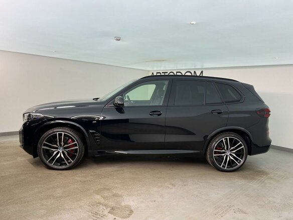 2025 BMW X5 40d IV (G05/G18) Рестайлинг, чёрный, 17290000 рублей - вид 1