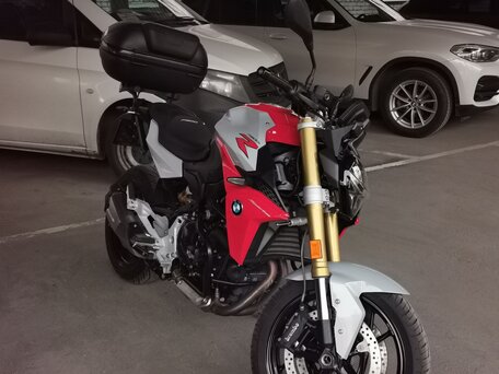 2021 BMW F 900 R, красный, 1100000 рублей, вид 1