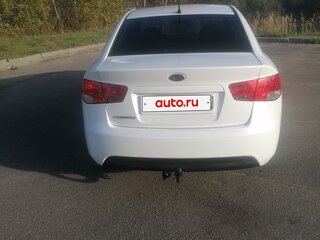 2012 Kia Cerato 6-speed II, белый, 820000 рублей, вид 3