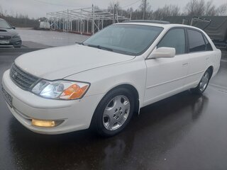 2003 Toyota Avalon II Рестайлинг, белый, 1000000 рублей, вид 1