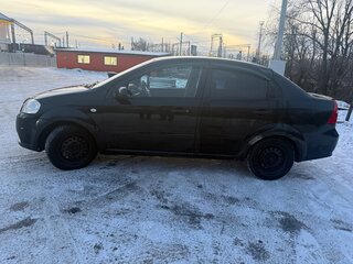 2010 Chevrolet Aveo I Рестайлинг, чёрный, 470000 рублей, вид 4