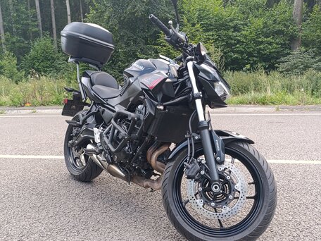2021 Kawasaki Z 650, чёрный, 770000 рублей, вид 5