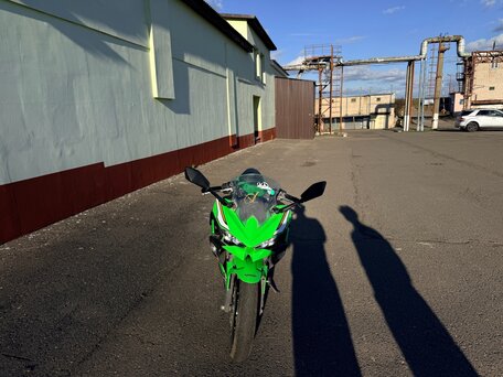 2025 Kawasaki Ninja 500, зелёный, 850000 рублей, вид 3