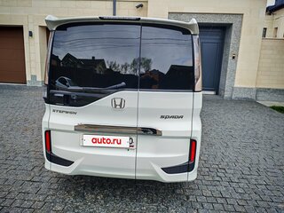 2018 Honda Stepwgn Spada V Рестайлинг, белый, 2250000 рублей, вид 4