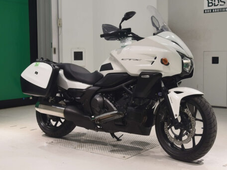 2013 Honda CTX 700, белый, 460000 рублей, вид 2