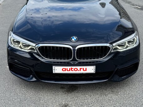 2017 BMW 5 серии 530d xDrive VII (G30/G31/G38), чёрный, 4190000 рублей, вид 3