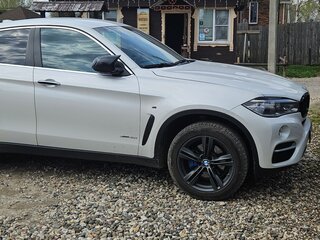 2015 BMW X6 35i II (F16), белый, 2500000 рублей, вид 1