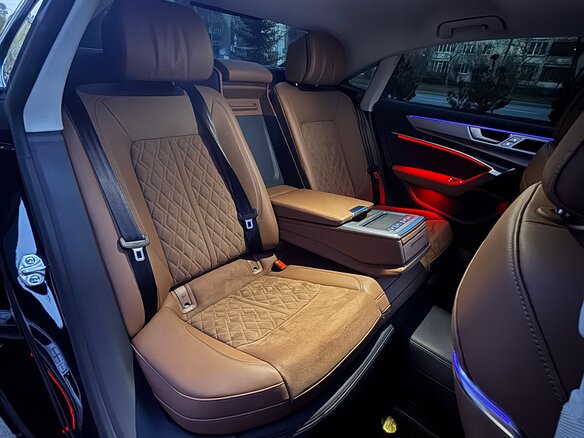2024 Audi A7 L 45 TFSI II (4K), чёрный, 6200000 рублей - вид 26