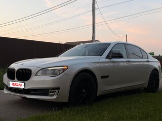 2014 BMW 7 серии Long 740Li xDrive V (F01/F02/F04) Рестайлинг, белый, 1850000 рублей, вид 3