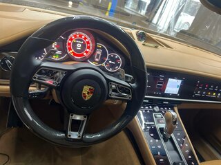 2014 Porsche Panamera Turbo I Рестайлинг, золотистый, 4500000 рублей, вид 4