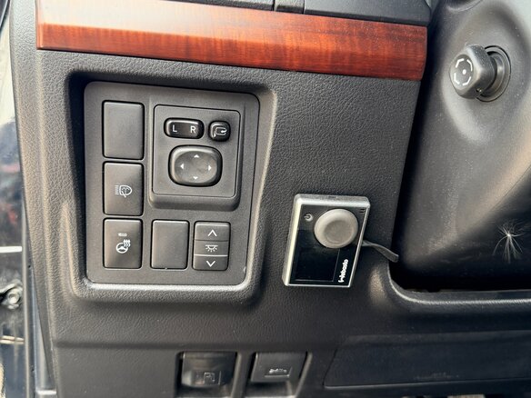 2017 Toyota Land Cruiser Prado 6-speed 150 Series Рестайлинг 1, чёрный, 4950000 рублей - вид 12
