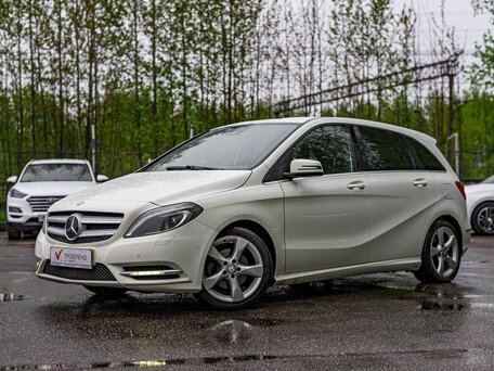2014 Mercedes-Benz B-Класс 200 II (W246) Рестайлинг, белый, 881000 рублей, вид 1