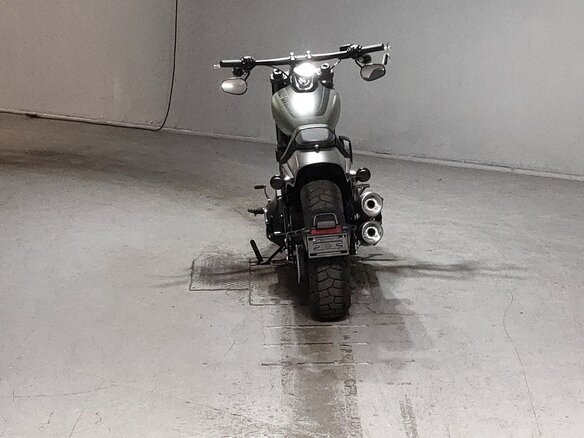 2021 Harley-Davidson Fat Bob, зелёный, 1607000 рублей - вид 3