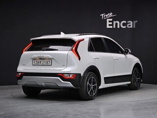 2022 Kia Niro II, белый, 1755005 рублей, вид 3