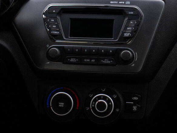 2013 Kia Rio 5-speed III, бежевый - вид 13