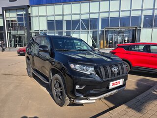 2018 Toyota Land Cruiser Prado 150 Series Рестайлинг 2, чёрный, 4950000 рублей, вид 1
